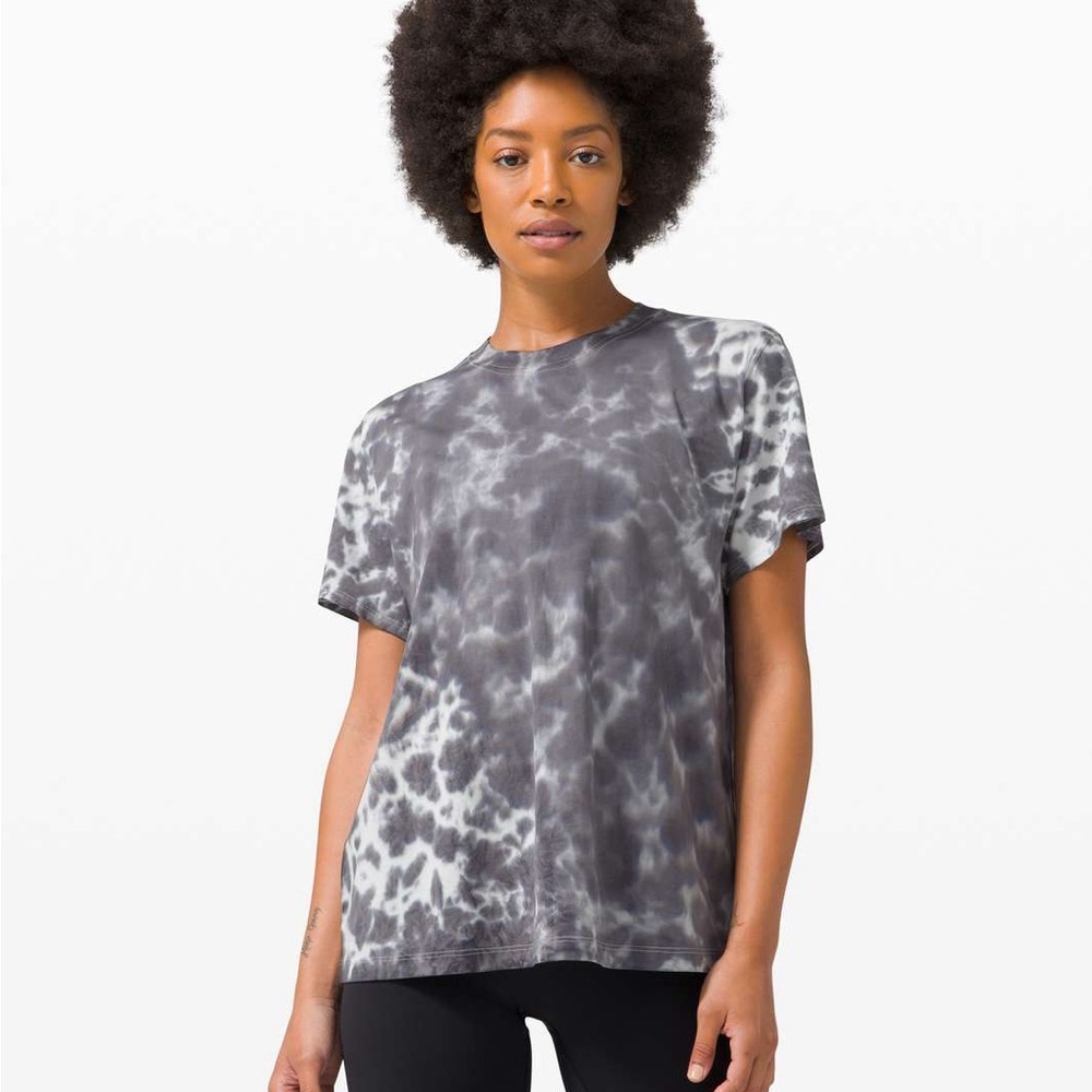 Lululemon All Yours Tee *Tie
Dye Marmoleado Tie Dye Graphite Grey